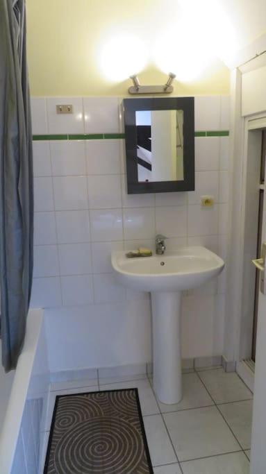 Loft De 53 M2 Centre Ville Blois,Tv Exterior photo